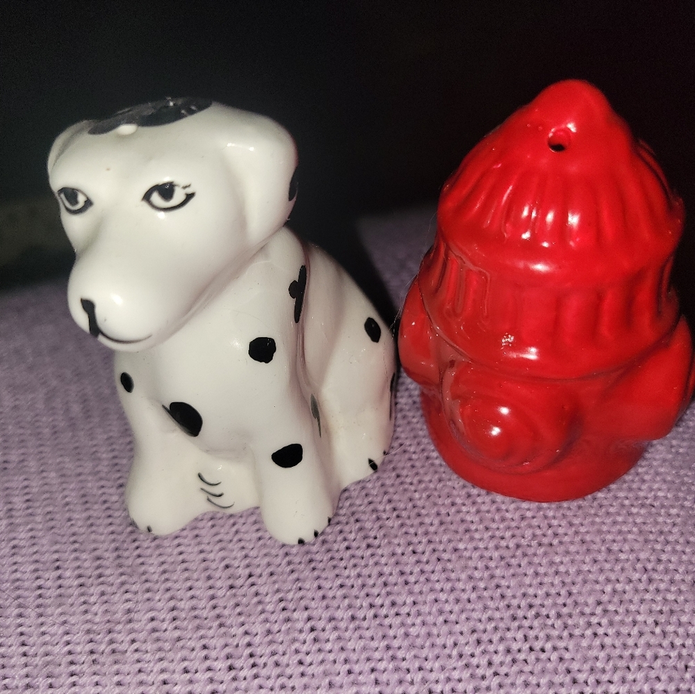 Dalmatian and fire hydrant Salt and pepper shakers